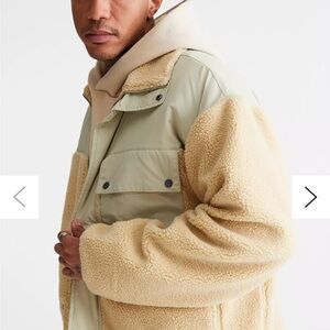 Standard Cloth Fleece Urban Outfitters Beige and Cream Sherpa Jacket